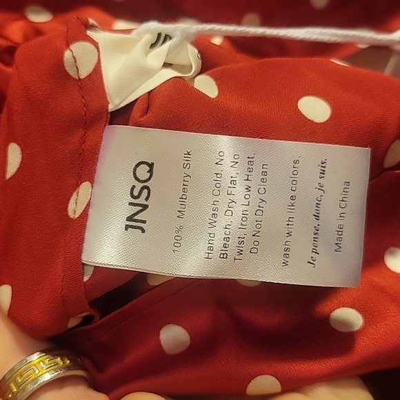 010 JNSQ 100% Mulberry Silk Blouse - Picture 11 of 16